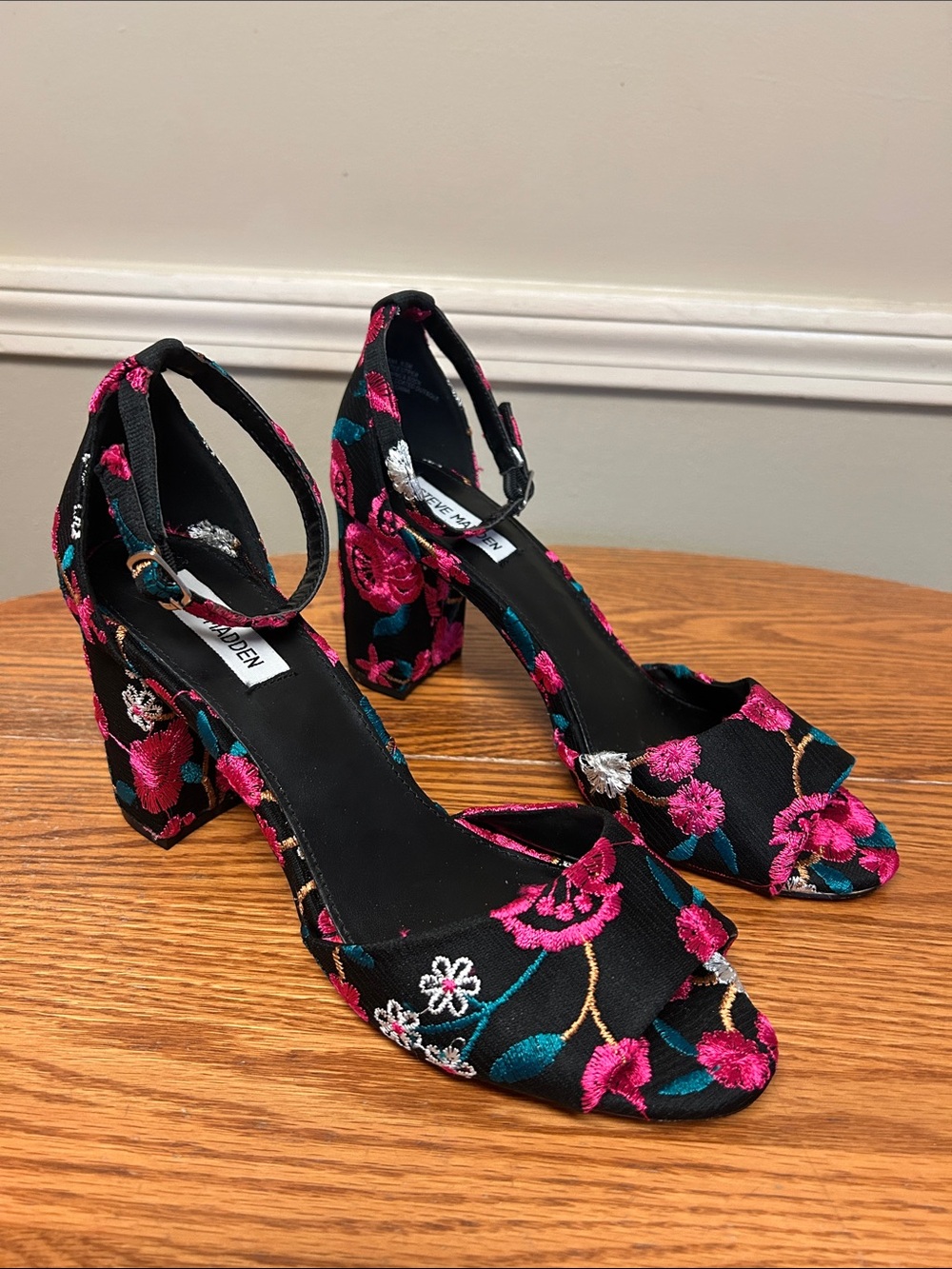 Steve Madden Sandals